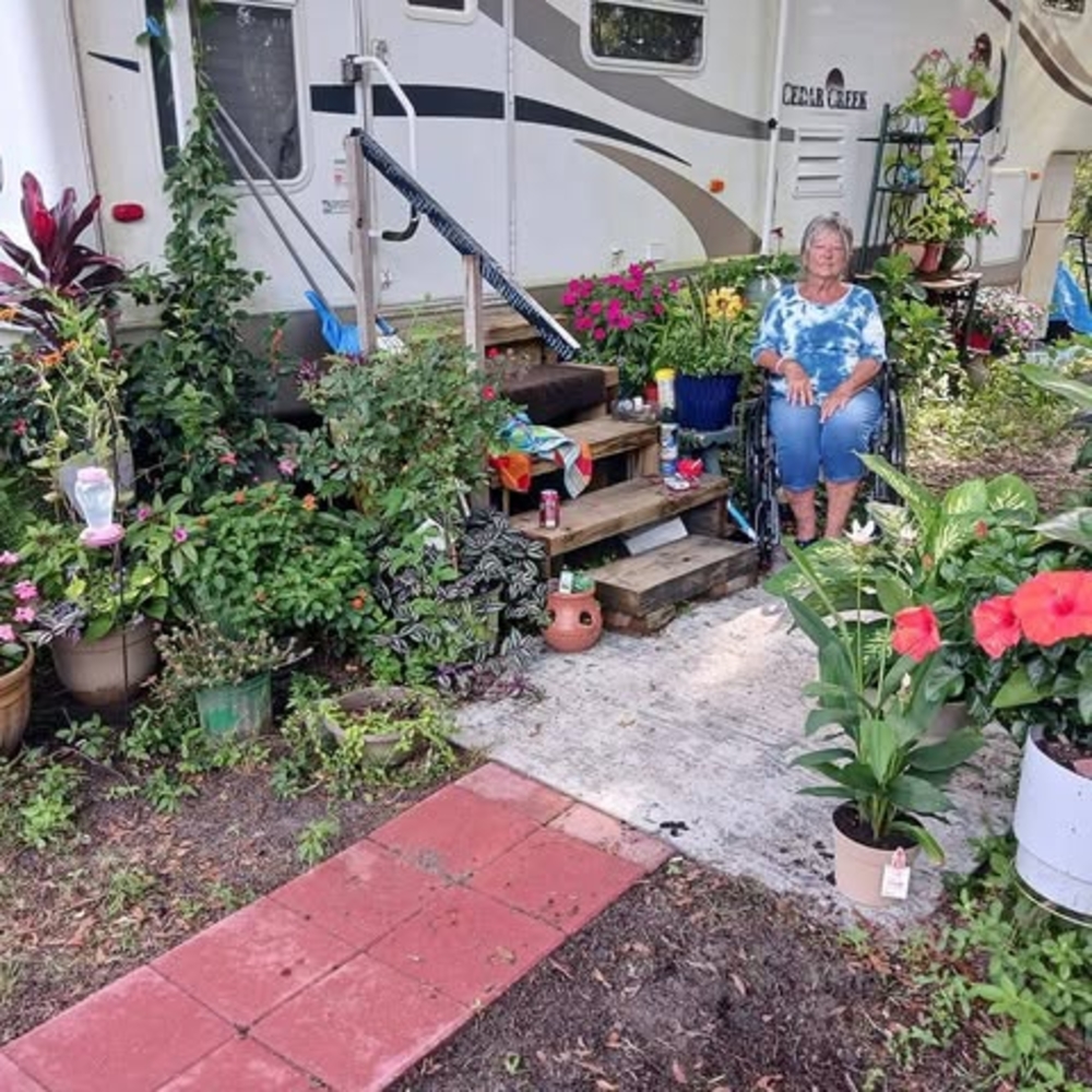 Meet your Posher, Charlotte